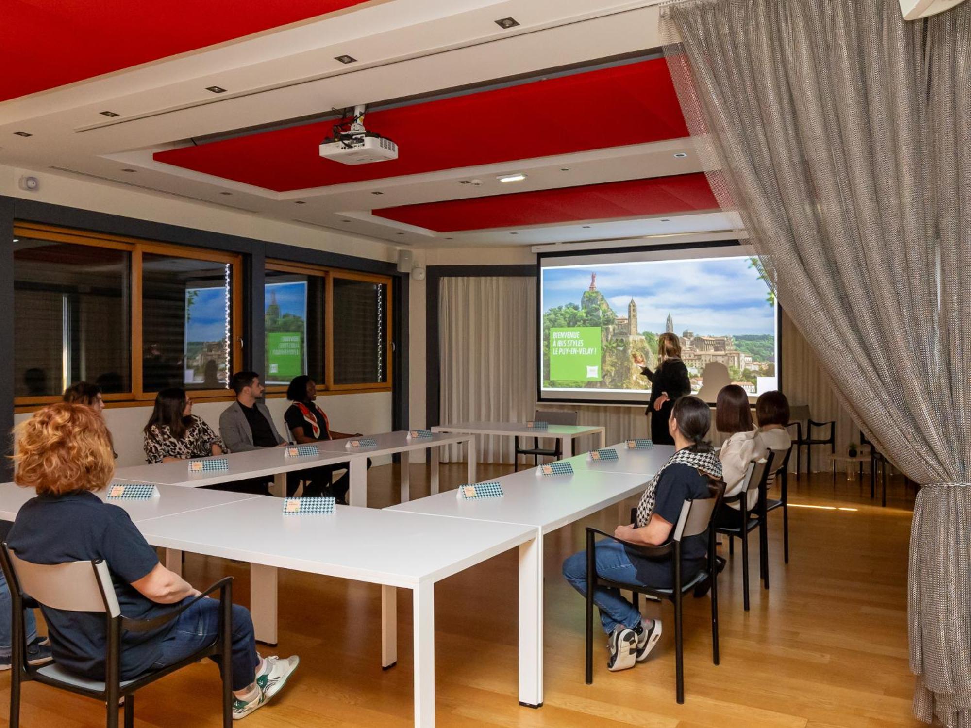 Ibis Styles Le Puy En Velay Otel Dış mekan fotoğraf